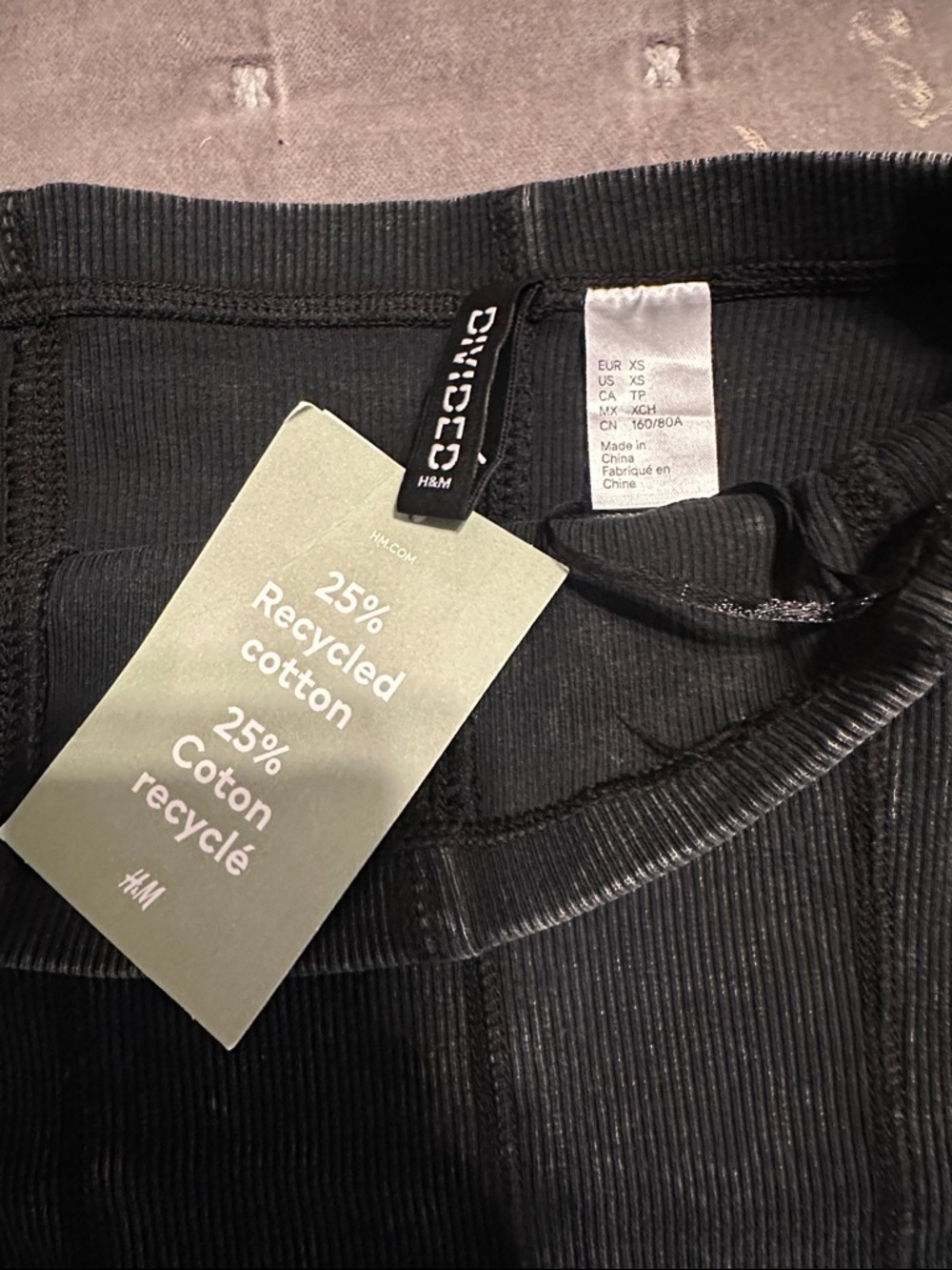 H&M Top - Picture 2 of 2